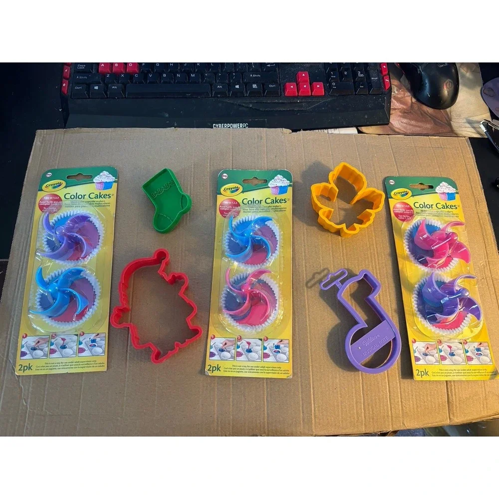 Multicolor Plastic Cookie Cutter Lot  & 3 New Color Cakes Sprinkle Baking Bundle